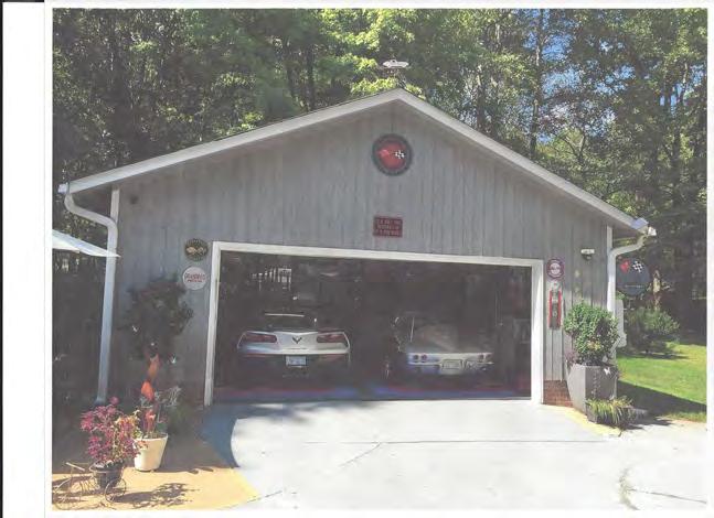 QCCC Garage/Corvette Cave of the Month for October John and Linda s Garage Story 1969 was the beginning of my Corvette Fever. I needed a car for commuting to the San Diego Naval Base.