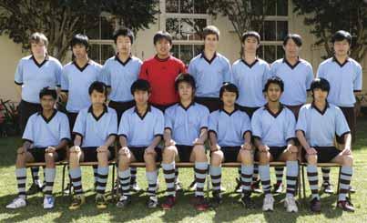 Football 16E Football Back Row: W.Randles, A.Lau, F.Wu, J.Yao, M.Schwarz, J.Lo, B.Chau, A.Soo.