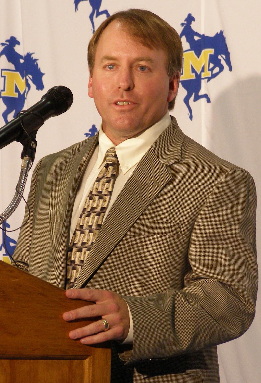 Matt Viator File Year at McNeese: eighth (joined in 1999) Age: 43, born September 3, 1963 High School: Sam Houston High 82 College: McNeese State 86 High School Athletics: all-district QB in