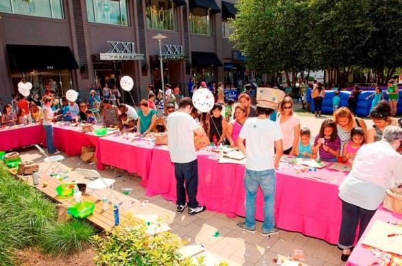 Guests will enjoy a variety of family activities including live concerts, fireworks, a sidewalk chalk art expo, children s arts & crafts.