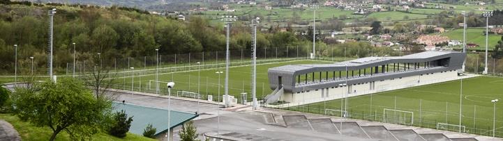TOURNAMENT PRICES THE CITY PLAYING FIELDS PLAYING FIELDS 11-a-side: PLAYING FIELDS 7-a-side: 15 (artificial turf) 3 (artificial turf) All located in the city of Oviedo and its surroundings, the