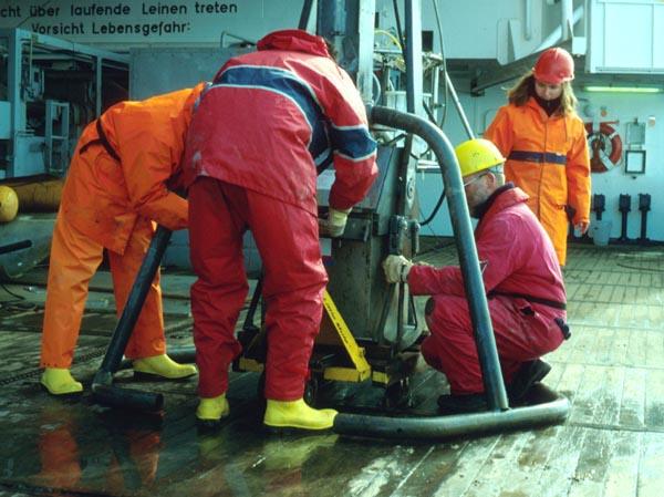 floor of the deep Arctic Ocean extremely hard and expensive to access and sample.