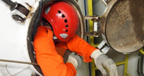 OFFSHORE CONFINED SPACE OPERATOR Maximum number of participants - 8 Full Course Duration -1 days Refresher - 0.