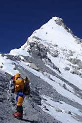 Climbing 8000m Peaks - Part One by Roland Hunter on 31 October 2005 At some stage, most climbers will ponder the idea of summitting an 8000m peak. But how do you go about actually doing it?