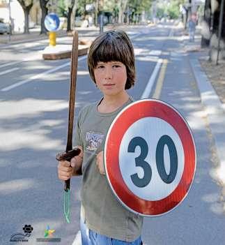 More safety for cyclist and pedestrian: 30 Km/h speed limit