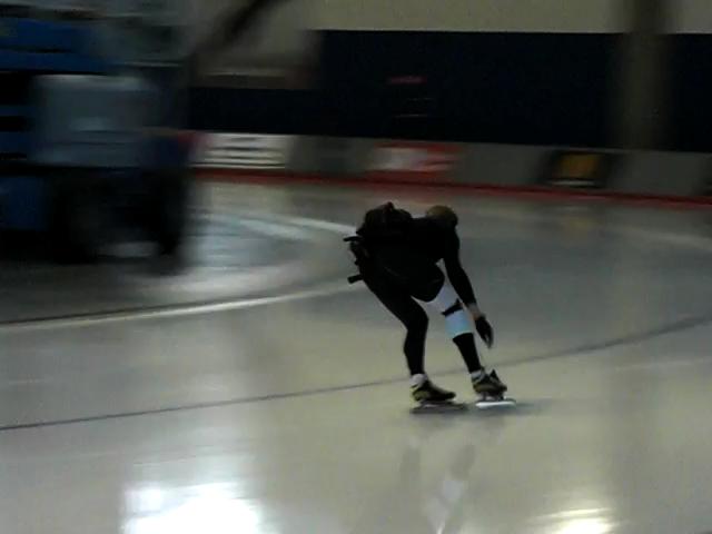 Right Foot Prepares to Push: the skate blade contacts the ice (the set-down) as the skater prepares to push again (Figure 2 - C).