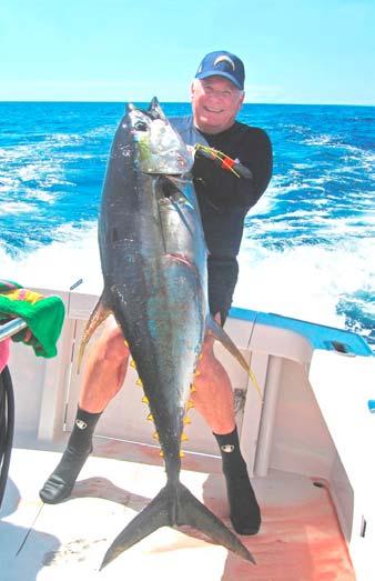 Greg is about to lose this 150+lb tuna just out of his grasp.