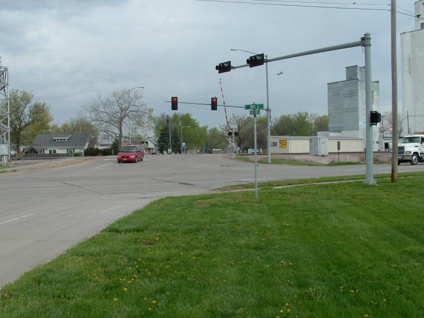 Chapter 3 Data Collection 3.1 Data for Evaluation of Median Barrier s Long-Term Safety Effect Data for this research was primarily collected at the N 141 st St. crossing in Waverly and the M St.
