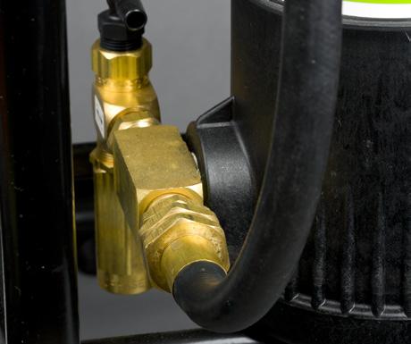 Close drain/flush valve when solution starts coming out, filling pressure vessel(s) to the top. (see fig. D) 4.