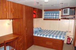 40 m 2 Waterline cabins with portholes, these cabins are