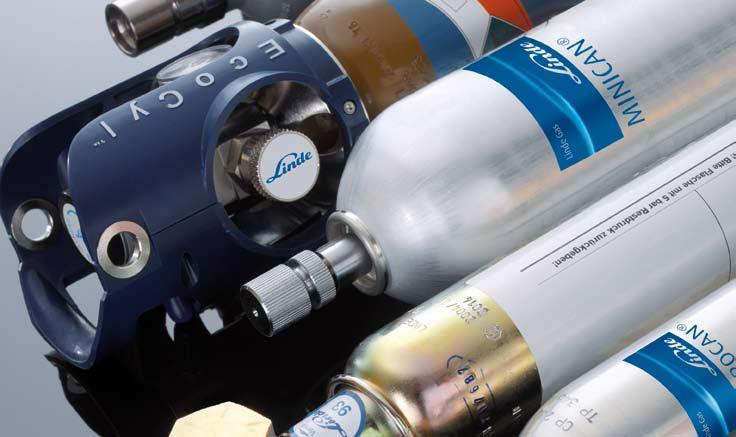 02 Specialty gases in small cylinders Our specialty gases guarantee precision. Reliable, efficient and convenient.