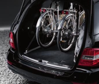 The innovative two-piece design makes it easy to fit and remove. Cannot be fitted in conjunction with the roof spoiler. Locks can be fitted to help prevent theft of the attached cycles.