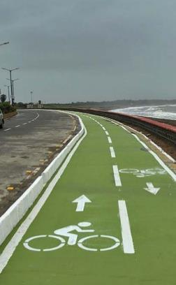 Best Practice Example Diu, India Diu Funded by Daman and Diu Union Territory Administration Current bicycle mode share 9% 13 kms long island, 21