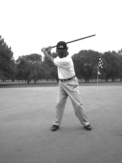 Naturally, because you have assumed more of a golf posture, this swing will no longer move around the body horizontally to the ground. 3. BE CAREFUL not to hit the ground with the SPEED STIK. 4.
