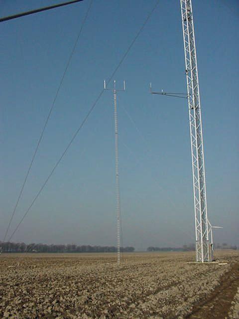 6.2.2 The 25m mast experimental set-up from October 2004 In October the 25m mast is erected again with different set-up. The 25m mast is located next to the 108m high mast at a distance of 12.