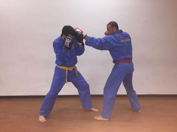When we train without the protections it is a work for improve our speed of attack and in the same way, for our partner, a good training to look the attacks and try to protect himself/herself.