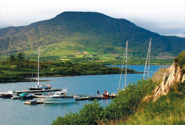 Welcome to the Beara Peninsula Straddling counties Cork and Kerry, the Beara peninsula in southwest Ireland is one of Ireland s most compelling and beautiful locations.