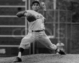 1 2 3 4 In the above pictures, Koufax s glove-side foot is planted on the ground with his knee bent