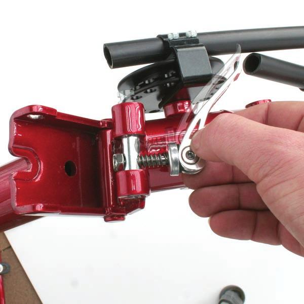 Once the quick release in it s slot you can tighten it up (fig 2c). fig 2 a b c Your trike s main feature is its ability to be folded / assembled with the minimum of tools / effort.