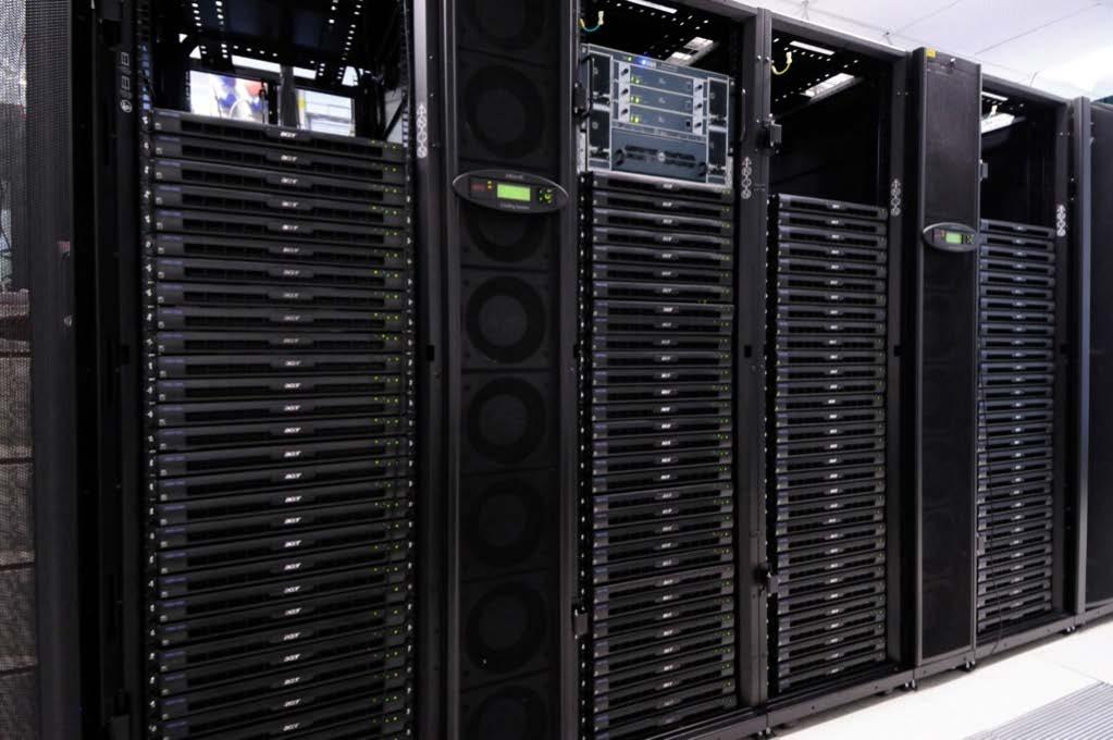 The HPC 1024 core cluster (~10 Tflops), AMD 1 GB Ram/Core Infiniband DDR fast network (20 Gb/sec)