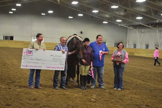 The show paid out more than $12,000 in added money. Four NSBA bronze trophies were presented during the JD Equipment $5,000 Fall Classic on Saturday evening.