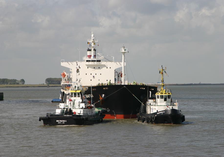2. DIFFERENT TYPES OF TUGS Ship s crews may sometimes wonder why two (2) seemingly similar tugs are being employed and made fast