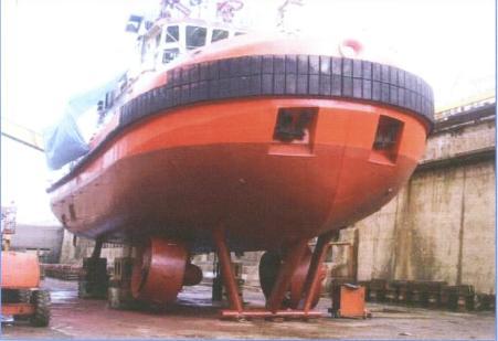 Azimuth Tractor Drive tugs are fitted with two (2) azimuthing thrusters at the bow (forward of midship) which have basically the same characteristics as the azimuth thrusters fitted on azimuth stern