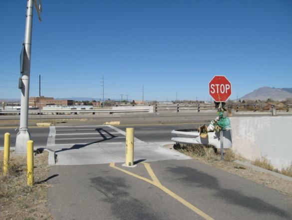 214 Kern Council of Governments Bollards : Where removable bollards are used, the top of the mount point should be flush with the path s surface so as not to create a hazard.