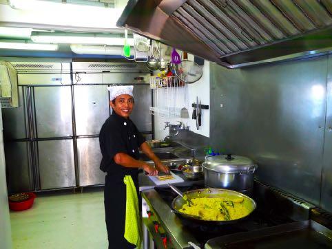 Service Behind the MV Ambai there is also and mainly a discreet, professional, smiling and friendly crew.