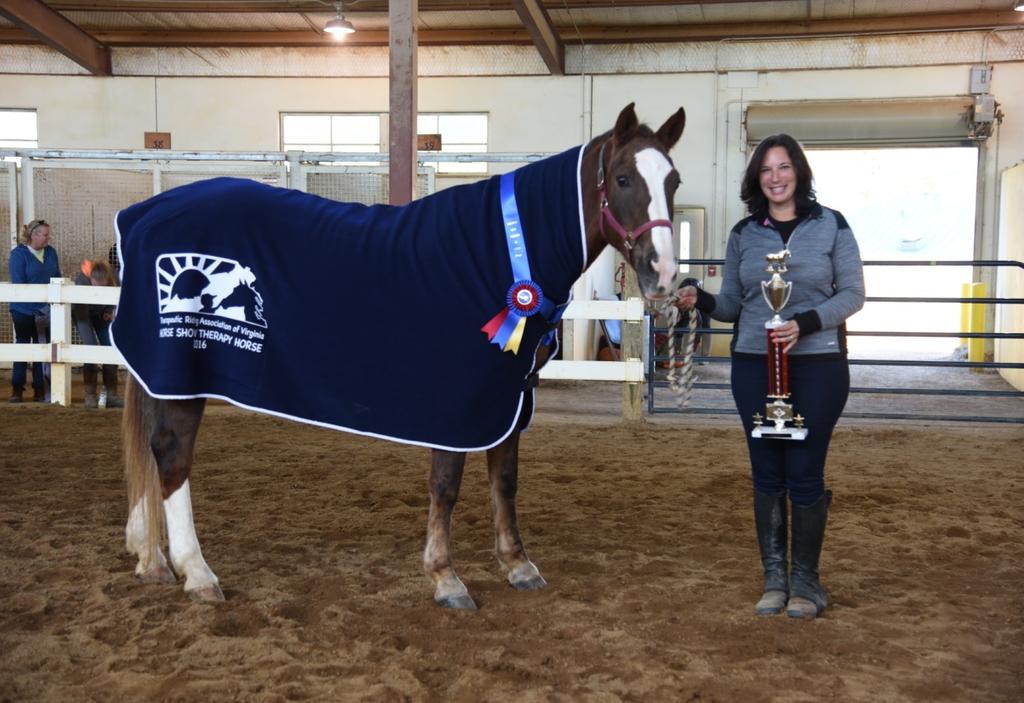 5 2016 TRAV Horse Show 28 years at the Virginia Horse Center The Therapeutic Riding Association of Virginia (TRAV), Inc.