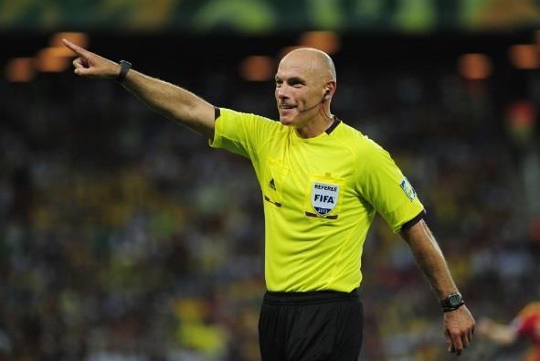 (Photo by Jasper Juinen/Getty Images) Referee Howard Webb during the FIFA Confederations Cup Brazil