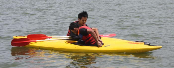 boat, the kayaker should start removing the sling