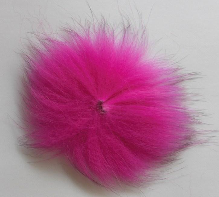 Page 34 Arctic Fox Using fur with a natural taper is a must for many tube fly patterns.