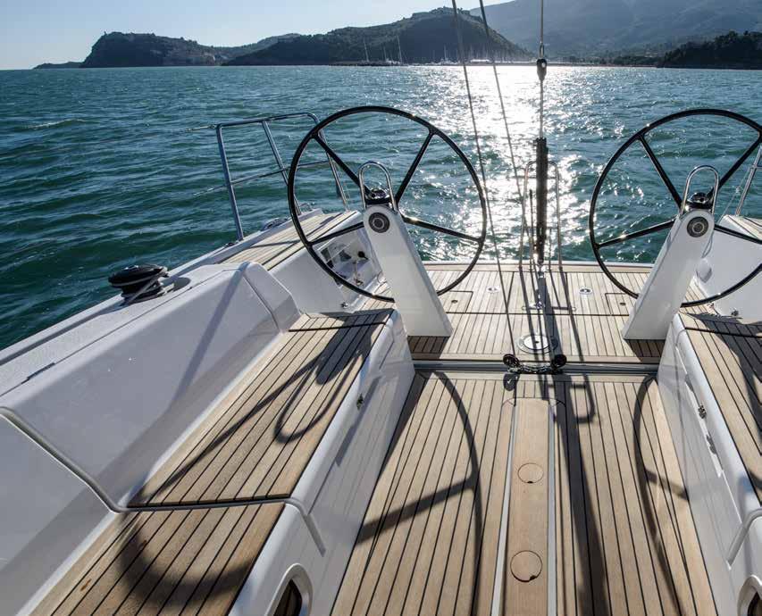 OUTDOOR LIVING The cockpit space on board the X4 3 is not only designed to be functional and safe while at sea but has also to create a removable easily stowable version.