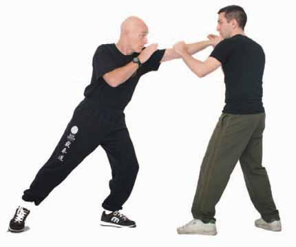 23 Roundkicks: technique 02: Range and Measure Range and measure, alongside out of the range of his kicks and punches, or at what range you can most effectively use your various kicks and punches