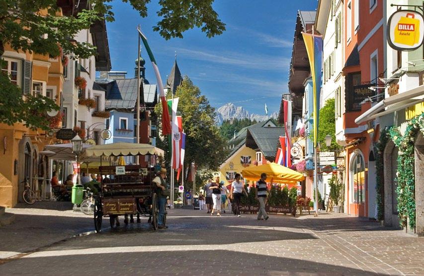Kitzbühel makes a fantastic summer destination thanks to its warm temperatures, numerous scenic lakes and the wide range of hiking and cycling trails across the surrounding mountains.