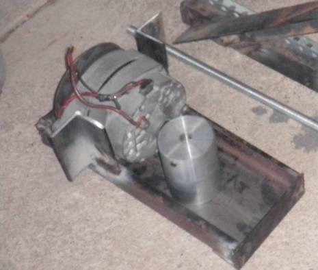 Fabricate tray to hold alternator and cylinder a.