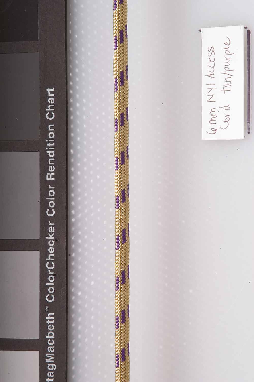 Core: Polyamide Cover: Polyamide Standard: EN 564 (7mm) UIAA 102 (7mm) Red/Teal 6 mm Ø Weight Min. Breaking Strength Free length mm inch g/m lbs/100 dan lbf 3 1/8 6.0 0.40 169 380 4 5/32 10.4 0.