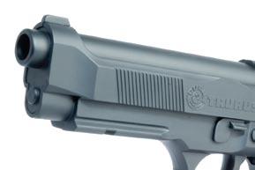 This model of the Taurus PT92 has a completely new CO 2 system. The sparklet is situated in the handgrip, and the 15-pellet magazine is of small size.