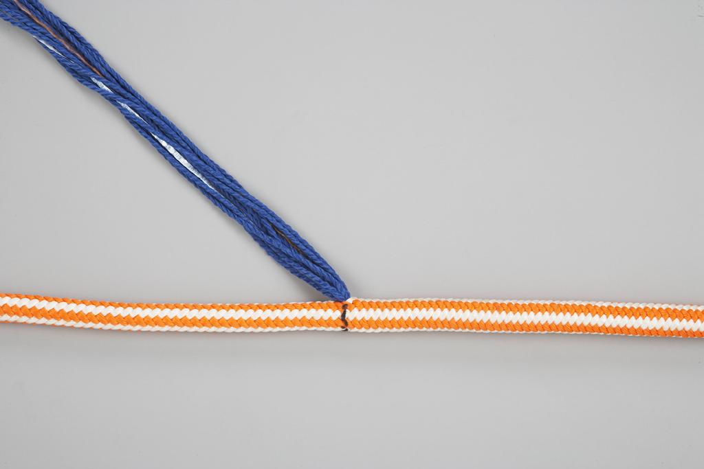 FIGURE 2 Measure 1 fid (11 in, 280mm) down from Mark and make Mark D. Tie a knot in the body of the rope about 1 fid down from Mark D. (Fig.