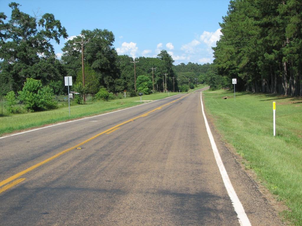 Lufkin District The roads studied in the Lufkin District tended to vary in their horizontal and vertical alignment, as shown in Figure 15.