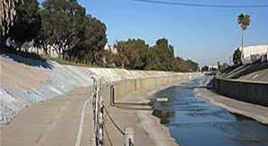It runs along the Arroyo Seco River, which is a 25-mile long seasonal river between the San Gabriel Mountains near Mt.