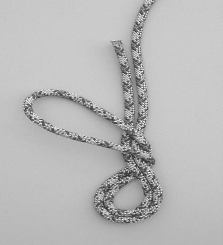 (Figure 17) Figure 8 on a Bight (1) Figure 8 on a Bight (2) Figure 17 Figure 8 Follow Through This knot is used in place of the Figure 8 on a bight when it is not possible to slip the loop over the