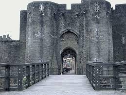The gatehouse was the living quarters over the main gate of the castle.