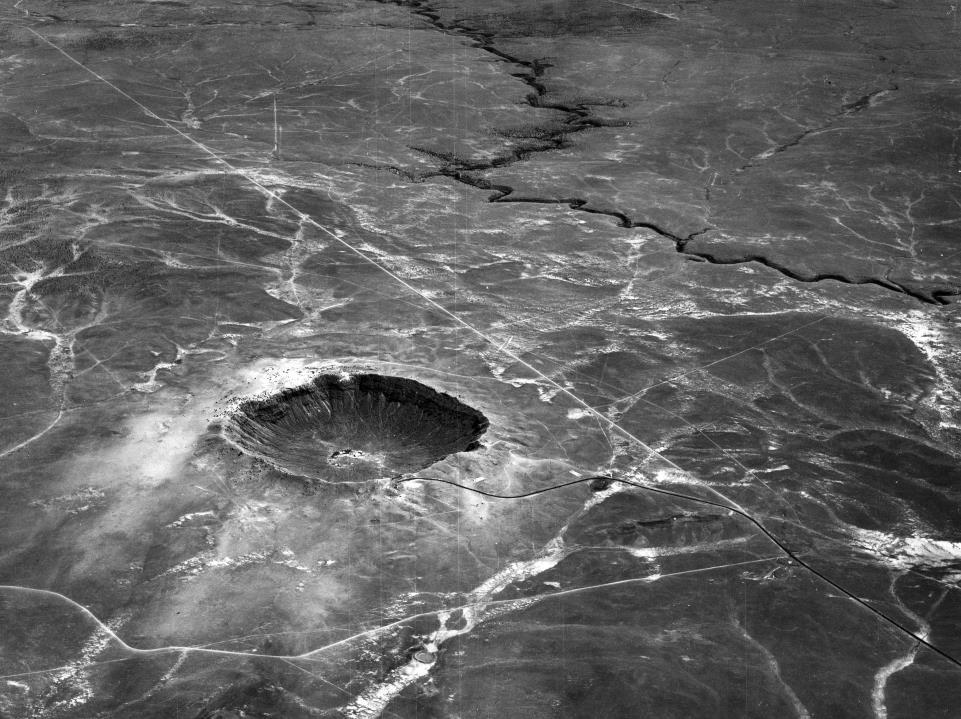Meteor Crater, Arizona Near-circular basin