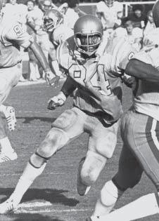 Bruins in the College Football Hall of Fame 104 Gary Beban UCLA s starting quarterback from 1965-67 Only UCLA player to win Heisman Trophy (1967) Consensus All-American in 1967 Inducted into the