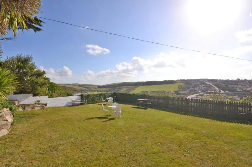 position overlooking Porth Beach, Trevelgue Headland and out to sea, with additional owner s accommodation,