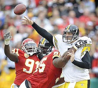 Steelers upset by Chiefs, 27-24 http://www.post-gazette.com/pg/09327/1015650-66.
