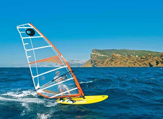 Techno 133 Real freeriding: fly upwind or downwind and get yourself into fresh air!! NEW The Techno 133 has been developed as the big brother to the Techno 118.