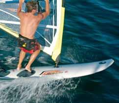 Shape / Double concave hull, signifi cant width : Narrow rear section : Rounded outline, thin rails, wave style deck : Low rails and double concave hull : High scoop, footstraps centred on the